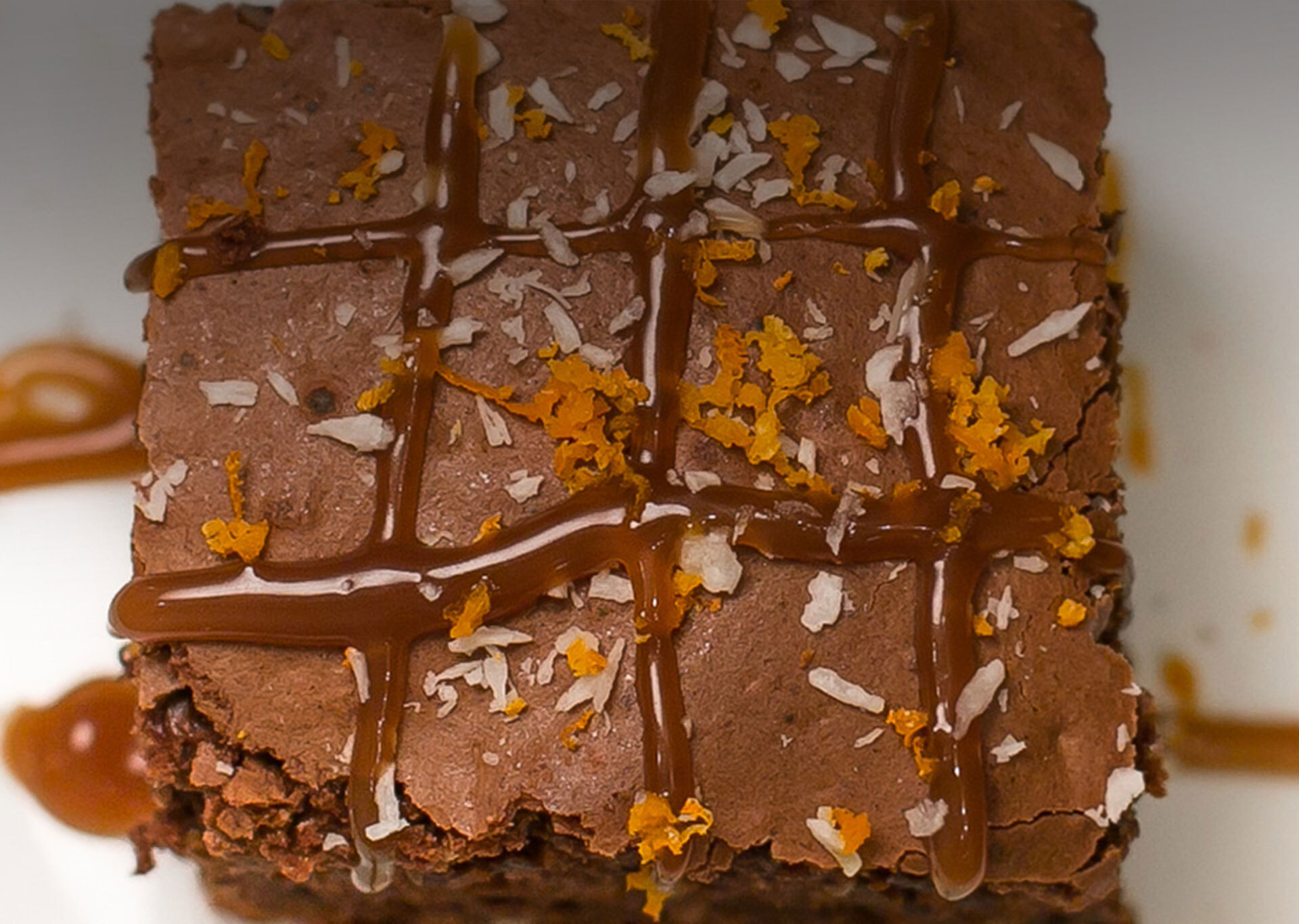 M brownie de chocolate e cream cheese ao caramelo