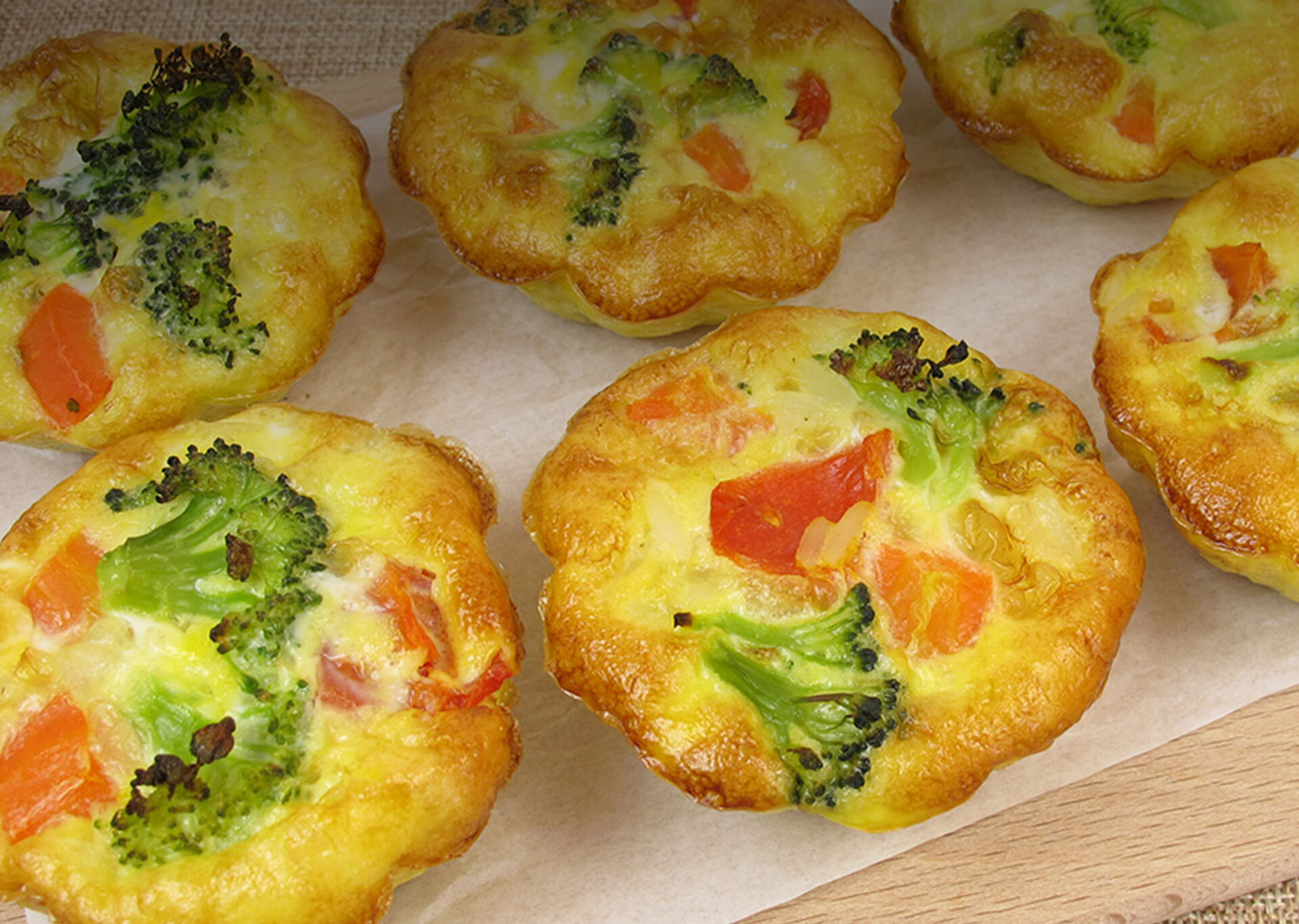 M muffins de brocolis recheados com cream cheese